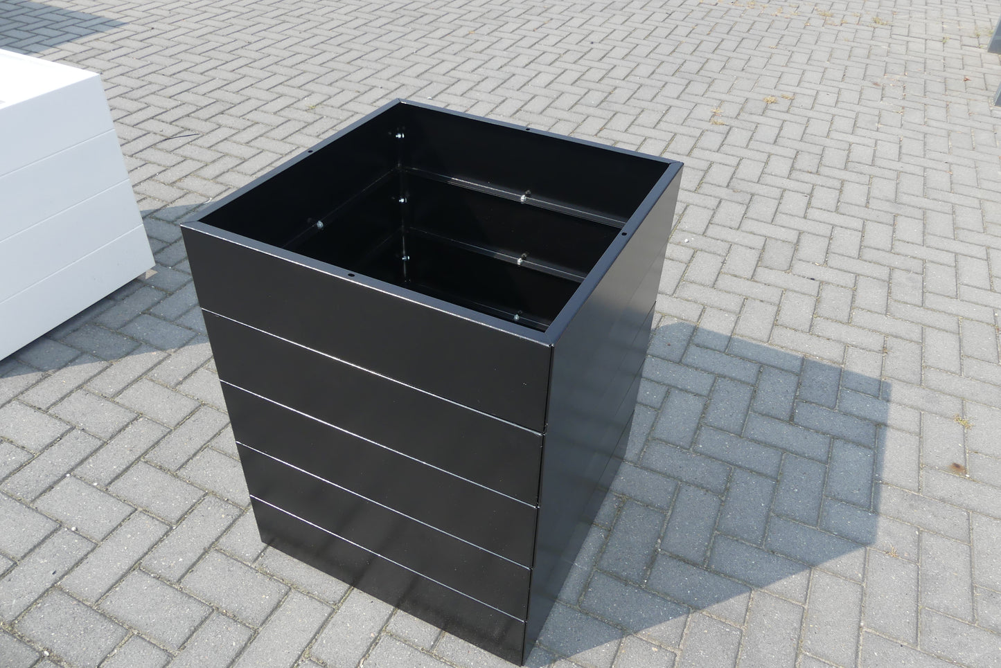 Strakke Design Bloembakken van Staal Zwart