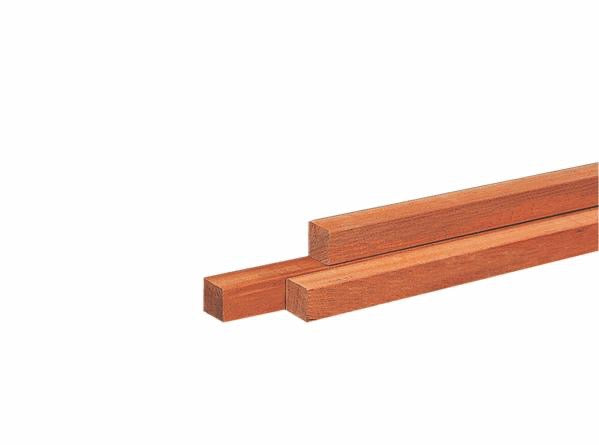 AZ Hardhouten paal fijnbezaagd, gepunt 4 x 4 x 200 cm.