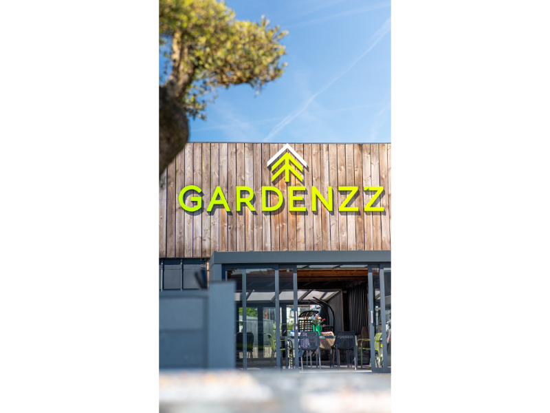 JCL04653 Showroom tuincentrum Gardenzz