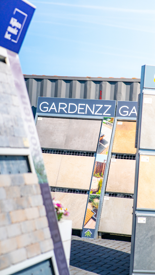 JCL04666 Gardenzz showroom